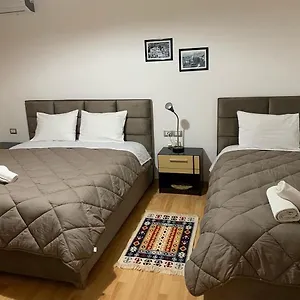 Relax 3* Gjirokastër