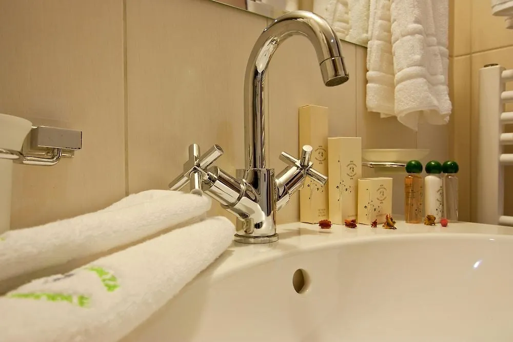 ****  Earth & People Hotel & Spa - Free Parking Sofia Bulgarije